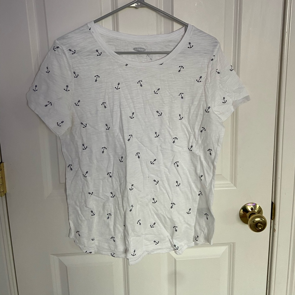 Old navy anchor shirt